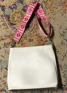 White Genuine Leather Bag with Pink Clover Heart Embroidered Guitar Strap