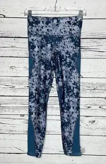 Under Armour  NWT Sz. S Mesh Inset HeatGear Compression Ankle Crop Pants Leggings