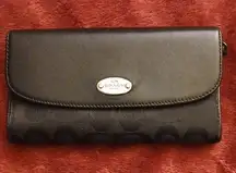 Black Signature Flap Top Trifold IWallet