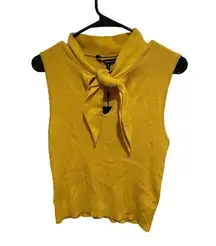 Bcbgmaxazria yellow keyhole sleeveless crop sweater top size large