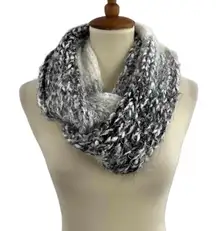 Betsey Johnson Black White Chunky Knit Extra‎ Soft Infinity Scarf One Size