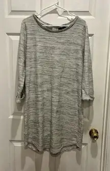 GAP Gray and White Sweater Dress Women’s Size Large‎  3/4 Sleeves