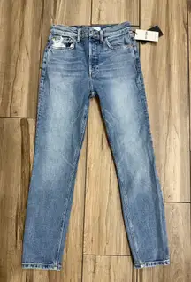 NWT Re/Done Distressed High Rise Ankle‎ Crop Jeans Sz 26