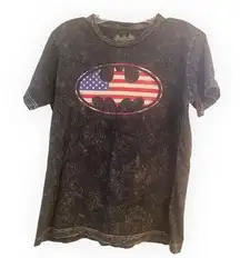Batman Short Sleeve Distressed American Flag T- shirt L