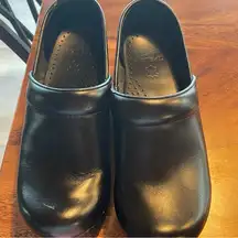 Dansko black Leather Clogs