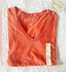 NWT Universal Thread Autumn Leaf Brown Orange Plain TShirt Tee Size M V-Neck