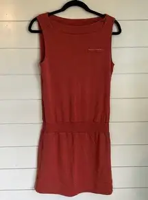 Women’s ALLiHOP dark orange color sleeveless midi dress, size small 🟩