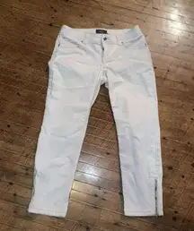 Chico’s So Slimming off white stretchy 0/4P cropped jeans