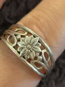 Ring  band 925 sterling silver size 8.5 g40