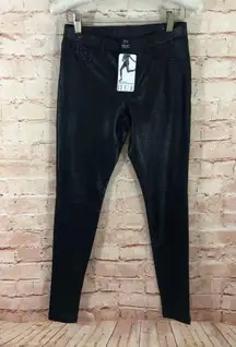 NWT HUE Satin Metallic Skinny Gravel pant