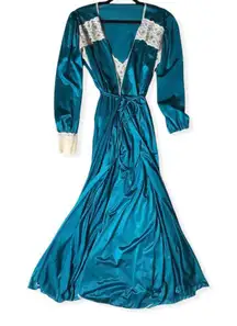 Vintage Gown & Robe Set-Very Elegant-NWOT-Sz Med.