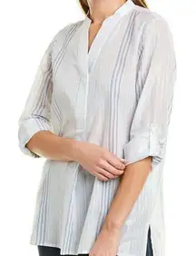 Vince Camuto The‎ Regina Top Light Blue Striped V Neck Button Up Womens Size M