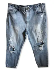 Life in Progress Distressed Mom Jeans‎