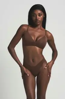 Skims Wireless Form Push-Up Plunge Bra - Cocoa - 34D