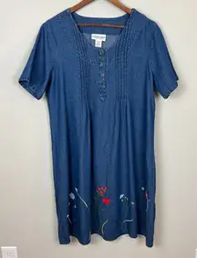 Country Store Denim Dress Large Blue Embroidered Floral Pintucked Knee‎ Length