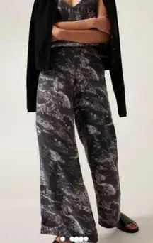 Athleta calm cool pant Black White Lounge Pajama Cloud Print XS
