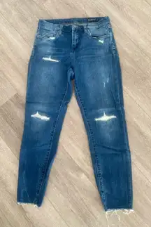 Blank NYC Mid Rise Skinny Jean Size 28‎