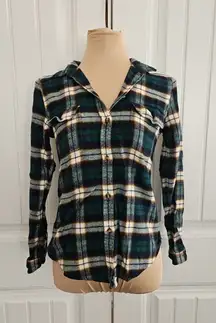 American Eagle Outfitters Women's Top M Slim fit Plaid Ahh Mazingly Soft Green