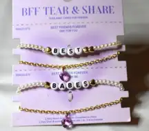 NIP Tear & Share 2 BFF Beaded Bracelets & 2 Pink Heart Charm Gift Bracelets