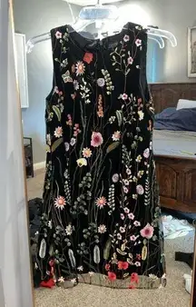 Tahari‎ ASL 6P Embroidered Floral Dress