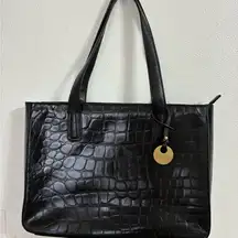 Elegant Black Crocodile-Embossed Leather Tote