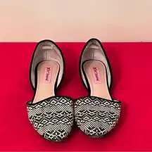 Betsey Johnson Cocoh Flat