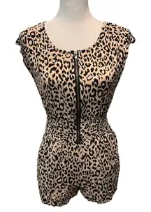 Forever 21🦎 Jumpsuit/Shorts Animal Print🌵