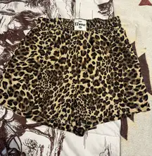 Leopard shorts 