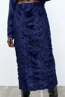 Zara Crinkled Blue Midi Pleated Skirt(Size Medium)