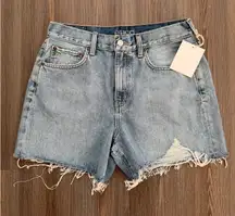 Revolve Skylar Cropped Short 