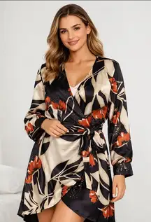 Sam Edelman Floral Satin Wrap Robe Kimono Cover-Up Black Cream Size 4 NWT
