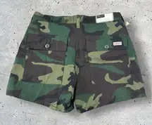 Vtg Dee Cee Women's 30" High Rise Woodland Camo Camouflage‎ Fatigue Shorts NOS