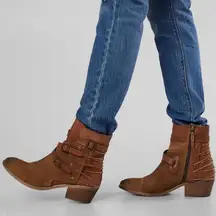 Roan by Bed Stu Women’s Jag Suede Leather Ankle Boots Distressed in Dark Tan 8