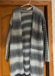 Knox Rose Women's Blue and White Striped Cardigan