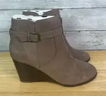 Market & Spruce Serah Suede Booties Taupe Size 8