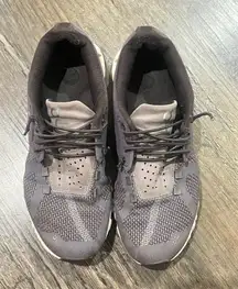 FINAL PRICE Ladies On Cloud Athletic Shoes