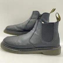 Dr. Martens Womens 7 Chelsea Boots 7976 Inside Zip Black Leather Ankle Docs READ