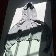 Light grey cropped hoodie sweatshirt size small
