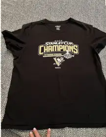 Pittsburgh Penguins Shirt Women’s Large Reebok NHL Hockey 2009 Stanley Cup
