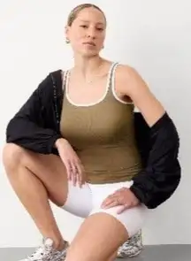 Athleta Renew Seamless Square Neck Tank Brownstone Beige/Bright White Size XL