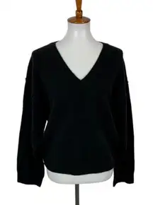 ASOS Black V Neck Knit Sweater US 4 Cozy Minimalist Classic Trendy Fall Staple