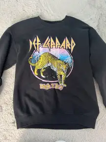 Def Leppard Crewneck top