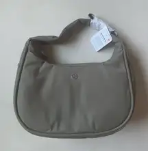 Lululemon City Essential Shoulder Bag 4L - Fawn Brown