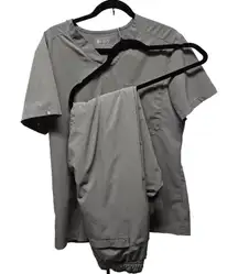 FIGS Fionlite Scrub Set Dark Sage sz Small Joggers Top Pockets, Mesh lined Gray