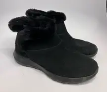 Skechers on the go black suede ankle boots‎ size 9