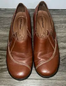 Hush Puppies size 7.5 brown slip on comfort shoes