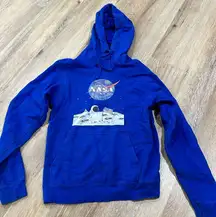 Like new port and company small nasa hoodie