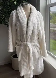 Pottery Barn Women’s Sherpa Robe Super Soft Like New