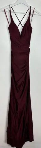 La Femme  Ruched Jersey Gown in Dark Berry Size US 0