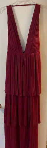 Fame and Partners NEW Plunge Gown